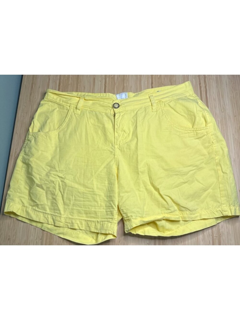 Visual Jeans 100% Cotton Yellow Shorts Women's US10-12 BR44 beach pool resort